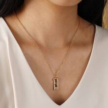 1件个性化生日石家庭项链，定制多宝石首饰，个性化礼物，母亲生日石首饰，送给妈妈的礼物，生日礼物，优雅长方形切割生日石项链，立方氧化锆生日石项链，送给新妈妈的完美礼物，送给她的个性化礼物 - 彩色 - 查看 3