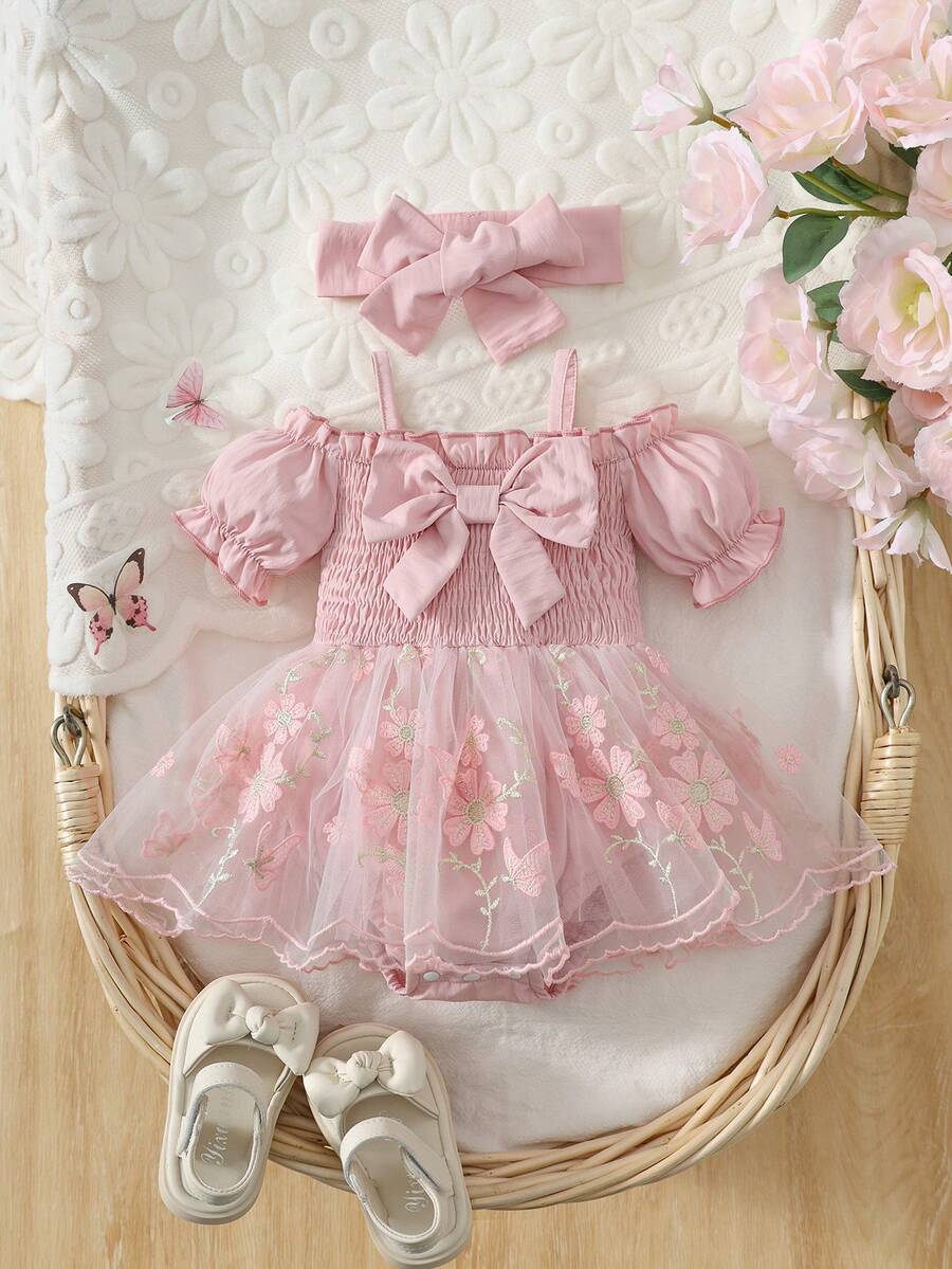 2pcs Baby Girl Sweet & Cute Pink Spaghetti Strap Off-Shoulder Ruffle Sleeve Floral Embroidery Mesh Romper & Headband Set, Summer Casual Outfit - Pink - View 1