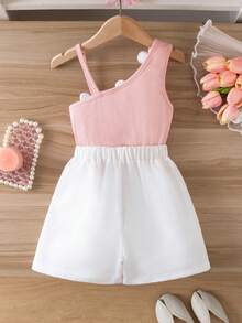 Bộ đồ 2 món này gồm một chân váy midi họa tiết hoa 3D thời trang và dễ thương cùng một áo hai dây, được thiết kế dành cho các bé gái. Áo hai dây và chân váy xếp ly được làm từ chất liệu vải dệt kim mềm mại, thoải mái. Bộ trang phục ngọt ngào và giản dị theo phong cách nghỉ hè này phù hợp cho các bé gái mặc khi tham gia các hoạt động ngoài trời, đi học, đạp xe, dạo phố, dự tiệc, làm quà tặng ngày Valentine và nhiều dịp khác trong mùa xuân và mùa hè. - Hồng - Xem 4
