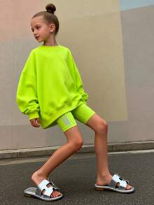 1 Pair Silver Hollow-Out Girls Shoes, Faux Leather Sandals, Non-Slip Flat One-Strap Hollow Design, Fashion Minimalist Style For Summer Outings And Home Wear, Popular Net Red Item, High Praise Rate, Fashionable Design, Soft Sole, No Foot Rubbing, Ideal Children Sandals Gift - Silver - View 11