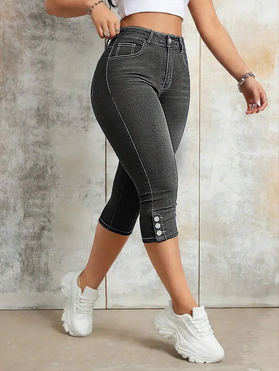 Quần jeans nữ cạp trung dáng ôm dài đến 7/8 - Thiết kế gấu quần có cúc cài, túi tiện dụng, kiểu dáng thường ngày giúp tôn dáng. - Xám - Xem 1