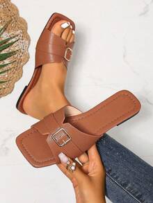 Novas sandálias rasteiras casuais com tiras, perfeitas para a primavera/verão. Chinelos de praia confortáveis, com salto baixo e bico redondo. Sandálias versáteis para mulheres. - Castanho - Ver 2