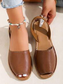 planare 女士时尚休闲度假风格后绑带和踝带露趾露跟舒适棕色平底凉鞋，适合夏季