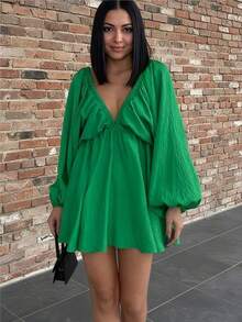 女士纯色深 V 领灯笼袖露背度假连衣裙