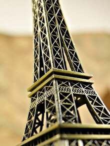 1件巴黎埃菲尔铁塔，家居客厅装饰，创意摆件，金属工艺品，建筑塔模型，巴黎风格金属埃菲尔铁塔模型，摄影道具装饰，欧式工艺品，家居装饰，礼品，客厅，卧室，书房，桌面摆件 - 銅色 - 查看 4