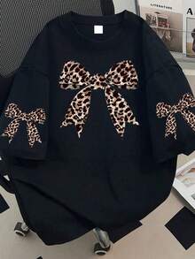 Female Leopard And Bowknot Printed Round Neck Short Sleeve T-Shirt, Summer, Plus Size Women's Street Fashion , Summer Plus Size Women's Top, Suitable For New Year, Festivals, Daily Wear, Outing, Festivals, Beach, Party, Going To School, Attending Music Festivals, Vacation, Commuting. This Summer Round Neck Short Sleeve Can Be Used As A Family, Boyfriend, Girlfriend, Friends, Christmas, New Year's Gift, Essential Round Neck Short Sleeve T-Shirt Top.
