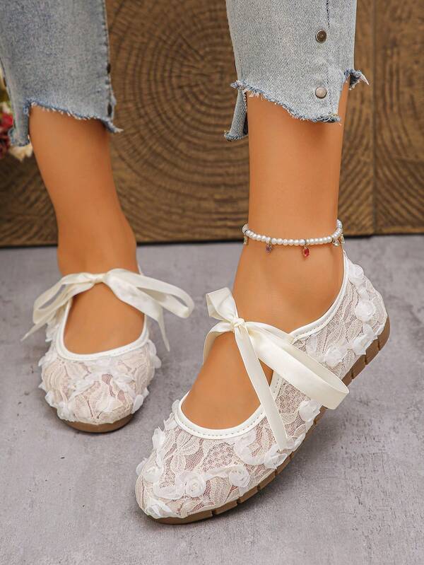 1 Paio di Scarpe da Ballo alla Moda Stile Ballerina con Rose 2026! Scarpe Piatte in Stile Fatato con Rete a Rose, Lacci con Fiocco, Suola Morbida e Traspirante, Versatili per Appuntamenti e Pendolarismo Primavera/Estate