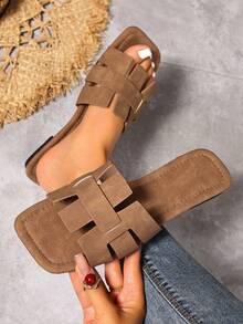 New Spring/Summer Fashion Casual Strap Slide Sandals, Comfortable Flat Heel Round Toe Slip-On Beach Slippers, Versatile Decorative Flat Sandals For Summer - Brown - View 5