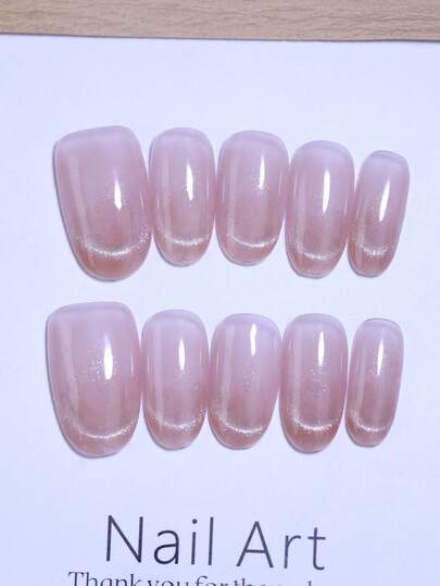 简约法式高光纯色猫眼美甲贴片，100%纯手工制作，渐变色，10片装，椭圆形短款，快速贴合，可重复使用，适合日常佩戴和派对场合，是送礼佳品。