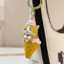 Miniso Mofusand 冰淇淋系列粉色 3D 挂件，PVC 材质，可爱猫咪藏身粉色冰淇淋造型，3D 设计，适合钥匙扣/背包/随身装饰，可爱 3D 摆件（1 个）