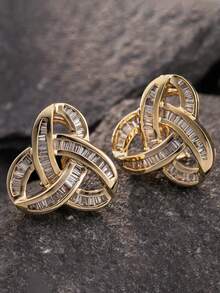 一对精美立方氧化锆耳钉，适合女性佩戴，可用于婚礼、订婚、周年纪念、情人节等场合。 - 1# - 查看 1