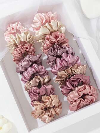 3 piezas Scrunchies de unicolor marrón y negro de estilo clásico y elegante de satén, sujetadores de coleta de estilo minimalista, cómodos y de alta elasticidad, adecuados para diversos estilos de cabello, adecuados para el campus y accesorios ocasionales, accesorios para el cabello, accesorios para el cabello, accesorios para mujeres, accesorio para el cabello, accesorios para el cabello para mujeres, accesorios para el cabello, herramientas para el cabello, accesorio para el cabello rizado, otoño, viaje, herramientas para el cabello, accesorios para mujeres, cosas para el cabello, cabello rizado, scrunchies, scrunchie, scrunchies para el cabello, accesorios para el cabello rizado, regalos, viaje, regalos para mujeres, cosas para el cabello, rellenos de calcetines