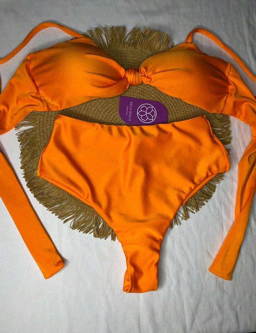 Trilobal Sport Bikini Set With Knot Top And Hot Pant Bottoms – Comfort And Style For Summer - 查看 1