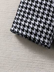 2pcs Baby Girls Casual Cute Fashion Letter Heart Embroidered Ruffle Trim Flare Sleeve Top And Plaid Shorts With Headband Set, Spring/Summer - Black and White - View 10