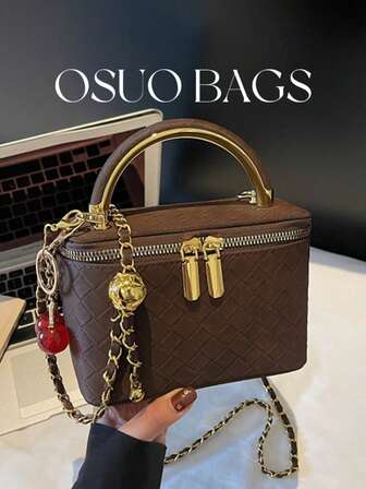 1pc Mini Quilted Diamond Pattern Handbag, Fashion PU Material Chain Shoulder Crossbody Bag, Zipper Closure, Stylish Square Bag For Commute, Comes With Accessory Charm