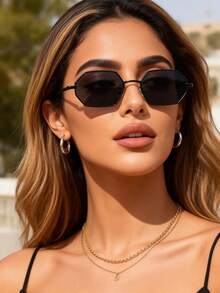 1pc Women Metallic Square Full Frame Classic Cool Delicate Shades Basics Classy Aesthetic Popular Design Fashion Glasses For Street-Photography,Driving,Going Out Outfit,Golf Fashion Accessories - Multicolor - View 3