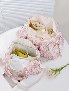 1pc Pink Printed Children's Travel Bag Features A Convenient Handle And Crossbody Strap, Making It Lightweight And Easy To Carry. It Can Be Hung On A Suitcase Or Worn Crossbody. Made From Easy-To-Clean Materials, This Stylish And Lightweight Children's Travel Organizer Can Hold Children's Daily Necessities, Changes Of Clothes, Socks, Shoes - Multicolor - View 3