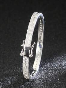 1件S925纯银手镯，镶嵌满钻，闪耀优雅，适合晚宴、婚礼等正式场合，也是生日、周年纪念日、圣诞节的绝佳礼物。 - 銀色 - 查看 6