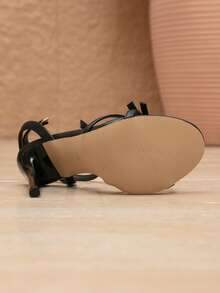 Giày sandal cao gót hở mũi, kiểu dáng thời trang nữ, trang trí nơ chéo. - màu đen - Xem 6