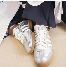 Adidas Women's Samba Cracked Pattern Lightweight & Durable Casual Sneakers - Silvery White - View 4