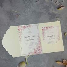 10 Pieces Of Tri-Fold Wedding Invitation Cards, Envelopes With Petal-Edged Designs, (Excluding The Cards) Invitation Slips, Featuring A Simple And Elegant Aesthetic, Pocket-Style Invitations. 5x7 Inch DIY-Designable Invitations. Festival Supplies, Birthday Supplies. Wedding, Invitations, Envelopes. - Multicolor - View 10
