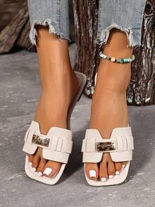 New Spring/Summer Fashion Casual Strap Slide Sandals, Comfortable Flat Heel Round Toe Slip-On Beach Slippers, Versatile Decorative Flat Sandals For Summer - Beige - View 5