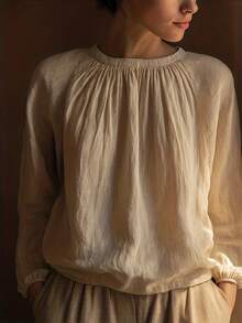 Áo sơ mi nữ dài tay cổ tròn chất liệu chiffon không co giãn, viền bèo nhún. Kiểu dáng tối giản, thời trang mùa hè, tạo nên phong cách bohemian. Áo sơ mi nữ thường ngày. - Màu be - Xem 5
