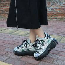 Unisex Retro Sneakers Shoes Metal Decorations Round-Toe Thick Sole Casual Shoes For Men And Women Large Size Lace-Up - 灰色 - 查看 1