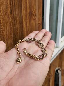 1件优雅时尚女士手链，复古色独特新款首饰