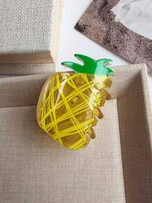 1个个性化逼真水果系列发爪，优雅甜美多功能新鲜水果柠檬、草莓、樱桃半圆形亚克力发夹，防滑牢固时尚大/小号发爪/发夹，女士发饰，适合休闲、通勤、半丸子头、齐肩发等场合，发夹，适合日常使用和送礼，发夹，发爪夹，秋冬女士假日装扮配饰 - 彩色 - 查看 7