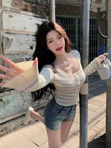 女士露肩条纹长袖针织衫，修身性感短款套头衫，秋季款