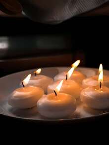 Bougie flottante, bougie blanche sans goutte de cire, convient pour les mariages, les fêtes, les occasions spéciales et la décoration de la maison. Peut être utilisée comme décoration de table et décoration de Noël. Une variété de tailles sont disponibles - choisissez la taille qui correspond parfaitement à votre bougeoir. - Multicolore - Voir 5