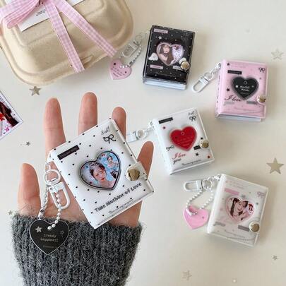 2-Inch Simple Korean Style Photo Album, Hollow Heart Shaped Idol Photo Card Holder, Keychain Pendant