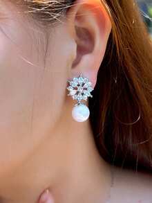 1 Đôi bông tai kẹp không cần xỏ lỗ hình bông tuyết đính đá Cubic Zirconia lấp lánh, mạ bạc, trang sức cưới không cần lỗ tai dành cho nữ, thích hợp cho đám cưới, tiệc đính hôn, dạ hội, cô dâu, phù dâu, quà tặng cho phái nữ - trắng - Xem 5