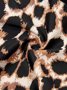 Traje de baño de una pieza con un hombro y recorte en la cintura con panel de estampado de leopardo, o shorts de traje de baño a juego para toda la familia - Negro - Ver 8