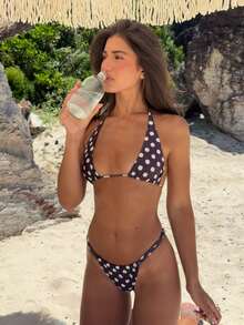 Bộ bikini nữ màu kaki chấm bi, dây mảnh, hở lưng, có dây buộc điều chỉnh được, kiểu quần lọt khe, gợi cảm và dễ thương, độ co giãn vừa phải, thích hợp cho kỳ nghỉ hè ở bãi biển. - màu nâu - Xem 4