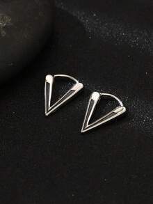 1 Pair Fashion Triangle Hoop Earrings, Chic Minimalist Ear Cuff Earrings With Elegant Vibe, Suitable For Daily Wear In Any Occasion - Silver - View 4