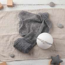 2件套新生儿摄影道具，包括婴儿纯色弹力包巾、白色可爱珍珠发带，适用于影棚拍摄 - 彩色 - 查看 7