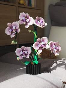 619片紫色兰花积木套装，花瓣关节灵活，可DIY兰花盆栽积木，成人积木套装，适合家居装饰、办公桌装饰、展示架装饰，情人节礼物、生日礼物、新年礼物 - MJ蝴蝶蘭 - 查看 7