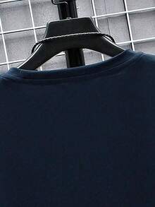 Set de 2 piezas de camiseta de manga corta y pantalones con diseño geométrico minimalista y triangular para hombre, adecuado para la calle, actividades al aire uso diario - Negro - Ver 6