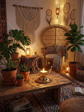 1-pack flerskiktad ihålig metallljusstake med måne och stjärna. Tillverkad av metalltråd och en metallbas, har denna ljusstake en enkel och modern design. Dess form består av sammanflätade halvmåneformade ramar i kombination med en kupolformad bas med stjärn- och månutskärningar, och inkluderar små ljusfat i detaljerna.