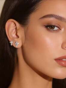 2 Pairs Sparkling Crystal Stud Earrings, Suitable For Women To Wear To Parties - Silver - View 2