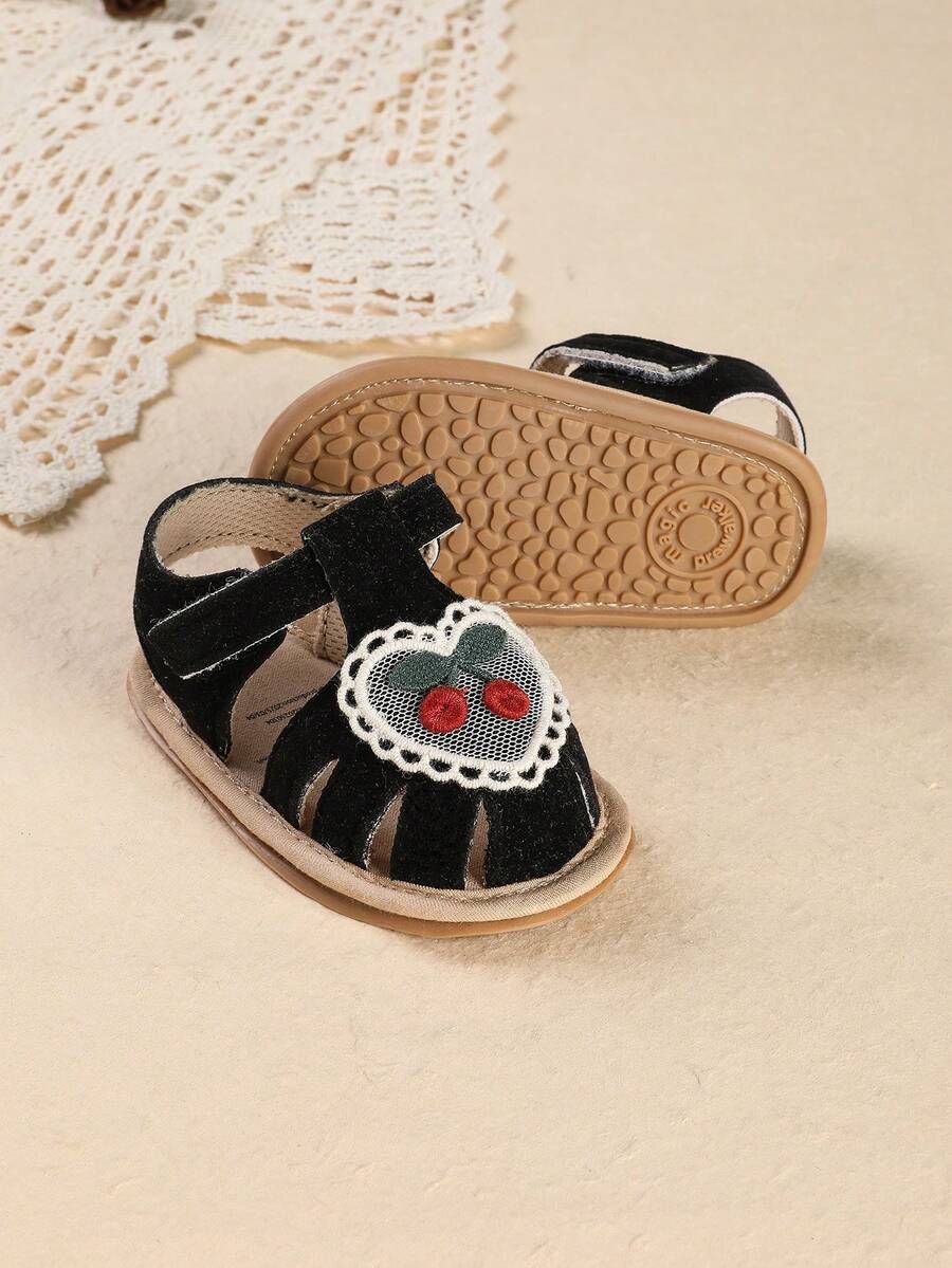 2-6 Years Old Girls Soft Bottom Cherry Infant Shoes Hollow Toe Sandals, Summer New Cute Shoes - Black - View 1
