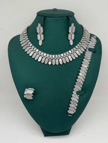 四件套奢华珠宝套装：项链、耳环、戒指、手链，镶嵌立方氧化锆，新娘珠宝套装，情人节礼物，精美项链套装 - 白色 - 查看 4