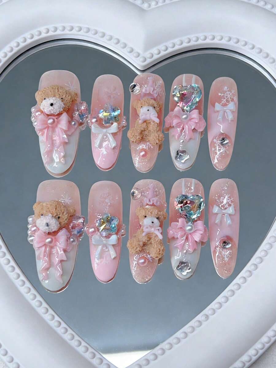 10片杏仁形粉色美甲贴纸，粉色美甲，手工美甲，粉色法式雪花美甲（雪花图案随机），粉色3D蝴蝶结，3D可爱泰迪熊，粉色珍珠，花朵宝石，五角星宝石，心形宝石，白色蝴蝶结，可爱美甲，法式美甲，Y2K风格美甲贴纸，美甲用品