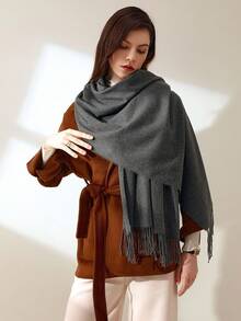 1pc Reversible Solid Color Fleece-Like Polyester Casual Scarf, Suitable For Spring, Autumn And Winter. 1pc Classic Herringbone Fringed Solid Color Wool Scarf, Unisex Fashion Casual Windproof Warm Shawl, Comfortable Blanket Scarf For Daily Wear,Festival,Beach Cover Up - Dark Grey - View 9