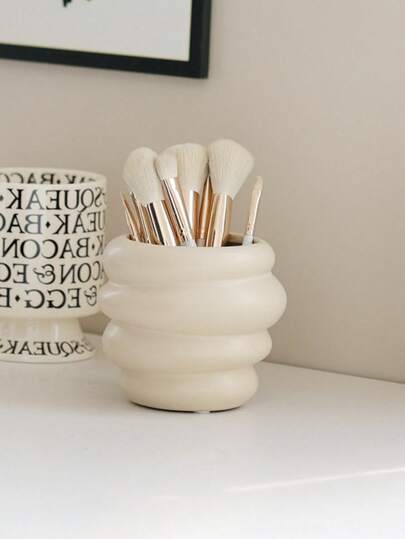 1pc Honey Pot Shaped Makeup Brush Holder, Cute Milky White Cosmetic Display Stand, Makeup Storage Box, Best Birthday Gift, Suitable For Home Decor, Room Organization, Living Room Decoration, Valentine's Day Gift, Storage Cylinder , Makeup Room Decor