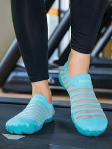 TOLLN 1双女士室内健身跑步机专用防滑软底全透气健身训练鞋 - 淺藍色 - 查看 2