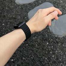 1pc Black Liquid Silicone Sports Magnetic Watch Band Compatible With Apple Watch Ultra2/Ultra/S11/10/9/8/7/6/5/4/3/Se2/Se As A Gift For Students Returning To School