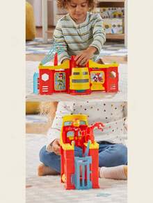 Hasbro 漫威官方授权10英寸蜘蛛侠与朋友斯塔克大厦场景玩具套装 | ABS材质 | 益智互动玩具 | 适合3岁以上儿童的节日和新年礼物 - 彩色 - 查看 3